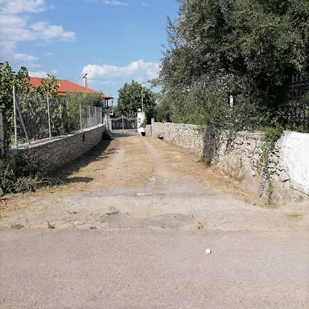 Holiday home P & P Polylimnio Waterfalls Dhouvraiika