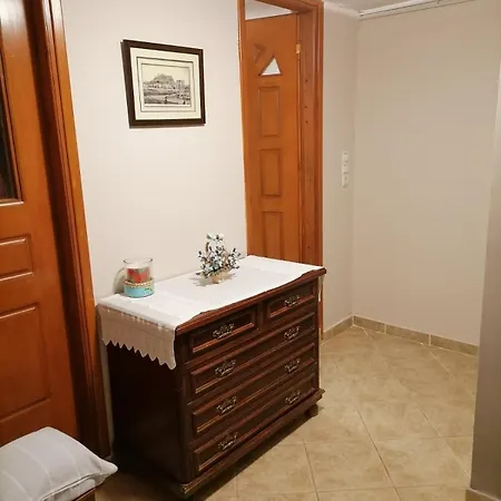 Casa de Férias P & P Polylimnio Waterfalls Dhouvraiika