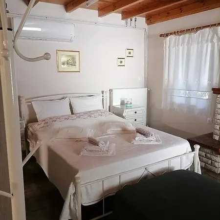 Сasa de vacaciones P & P Polylimnio Waterfalls *