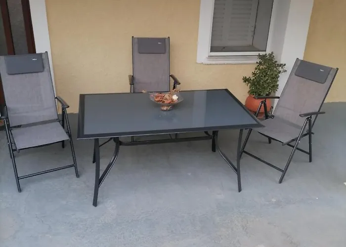 Tatil Evi P & P Polylimnio Waterfalls *